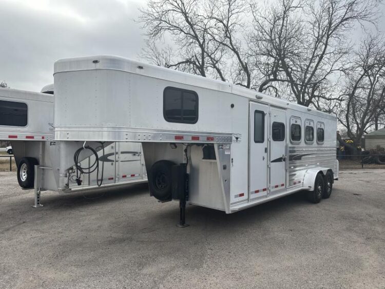 2004 Cherokee Trailers 4H GN Horse Trailer - Image 2