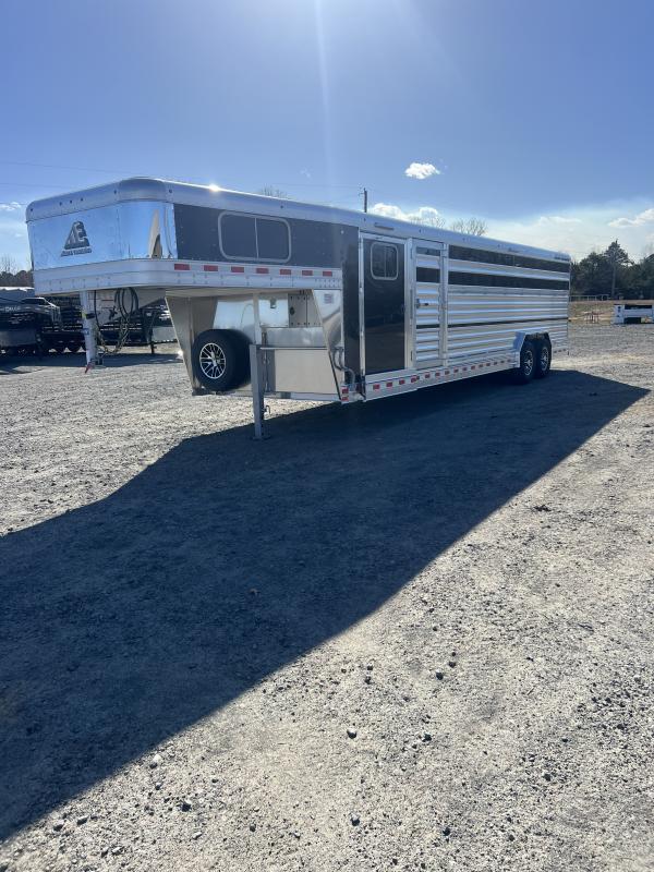 2025 Elite Trailers 8’x28′ Show Cattle Stock Combo Trailer - Image 2